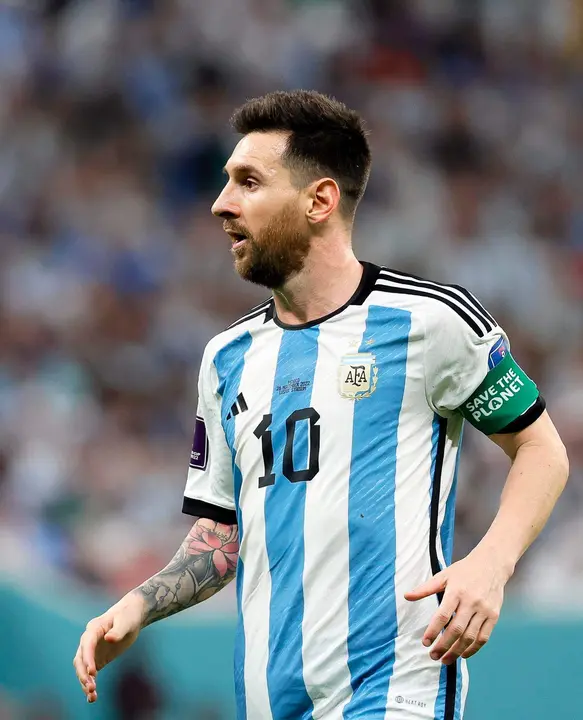 Lusail (Qatar), 26/11/2022.- Lionel Messi of Argentina reacts during the FIFA World Cup 2022 group C soccer match between Argentina and Mexico at Lusail Stadium in Lusail, Qatar, 26 November 2022. (Mundial de Fútbol, Estados Unidos, Catar) EFE/EPA/Ronald Wittek