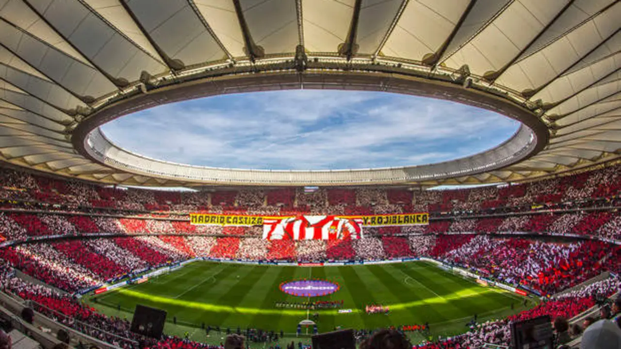 El Atlético de Madrid y el Real Madrid protagonizan otro clásico de la capital española este domingo. Alineaciones y pronósticos para el partido.&nbsp;